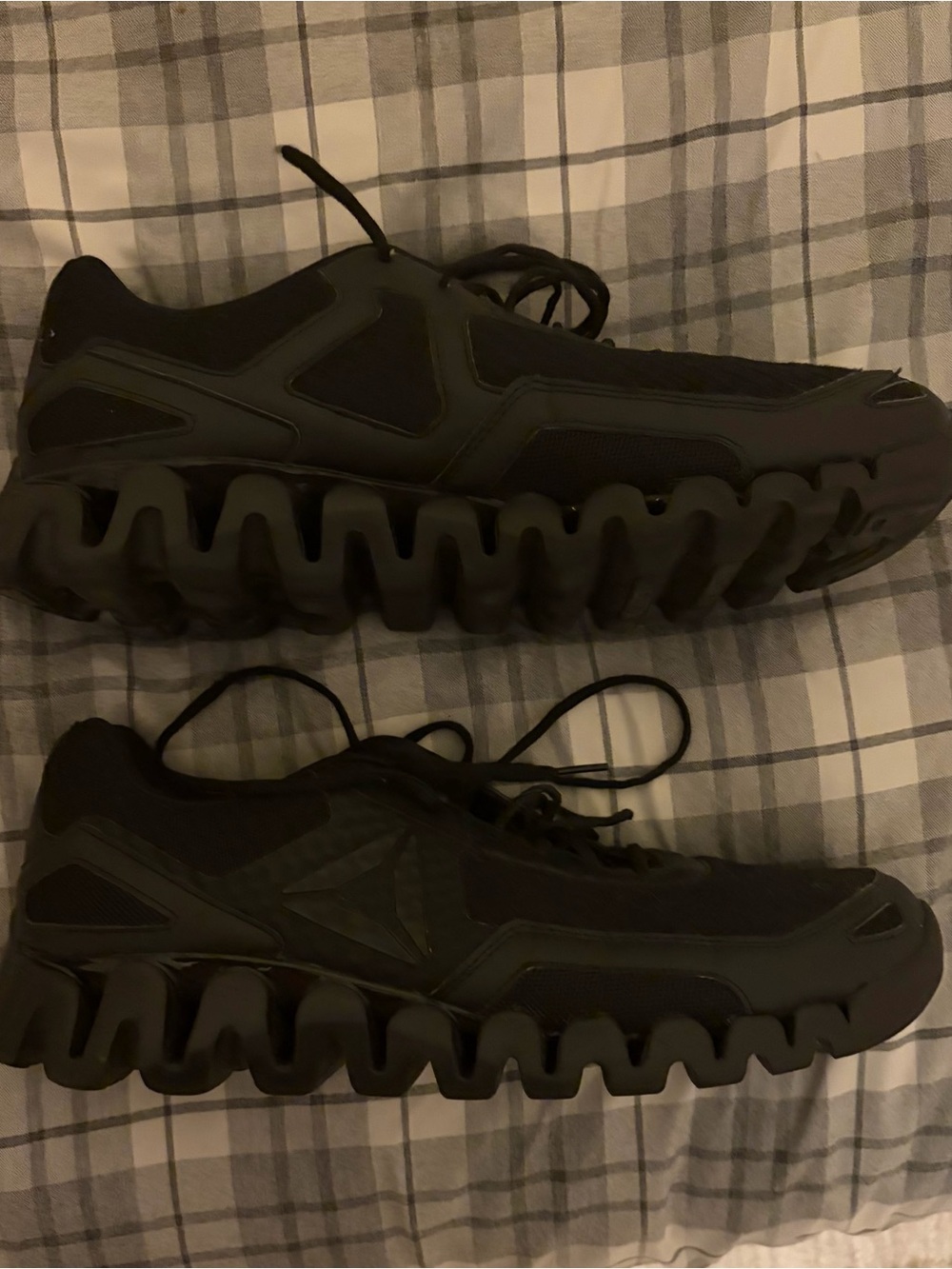 Reebok Black Men's Zig-Tech Inspired Athletic Sneakers